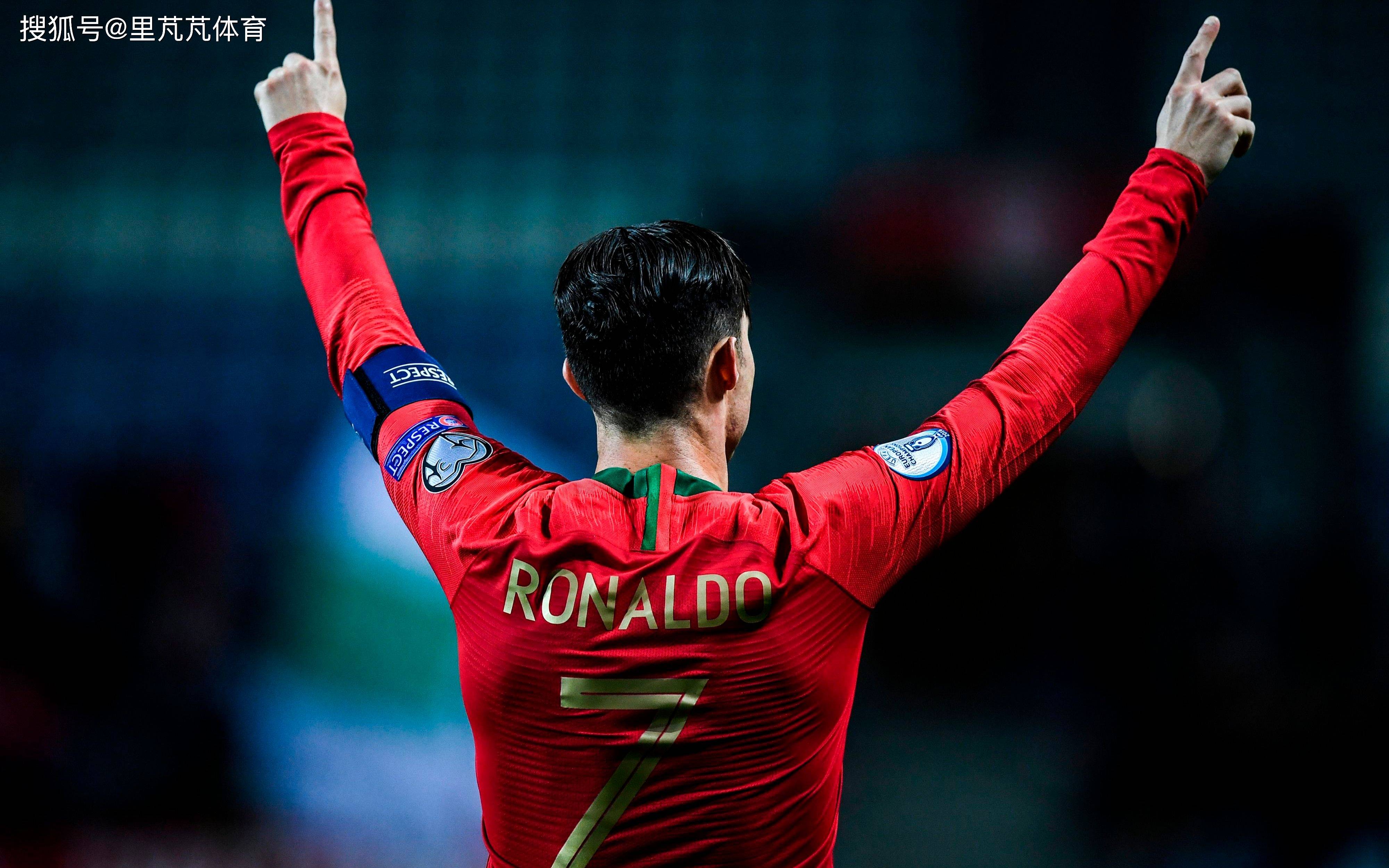 奥格斯堡2-0勒沃库森，吉安努利斯传射，药厂三中门框