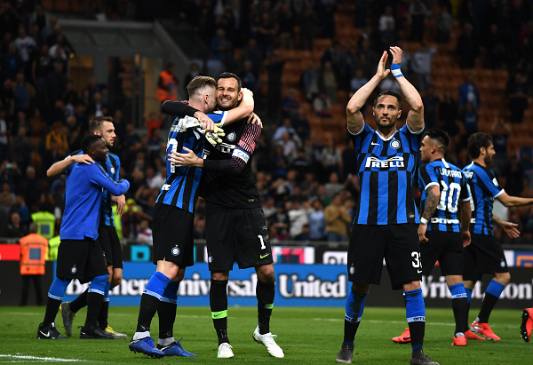 欧联第三轮：斯图加特还有主帅压箱底，诺丁汉森林新帅懂踢欧战？（欧联第3轮：斯图加特主帅尚有后招，诺丁汉森林新帅欧战能力几何？）