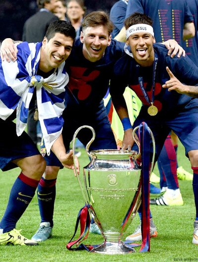 巴萨新星登场攻入制胜球