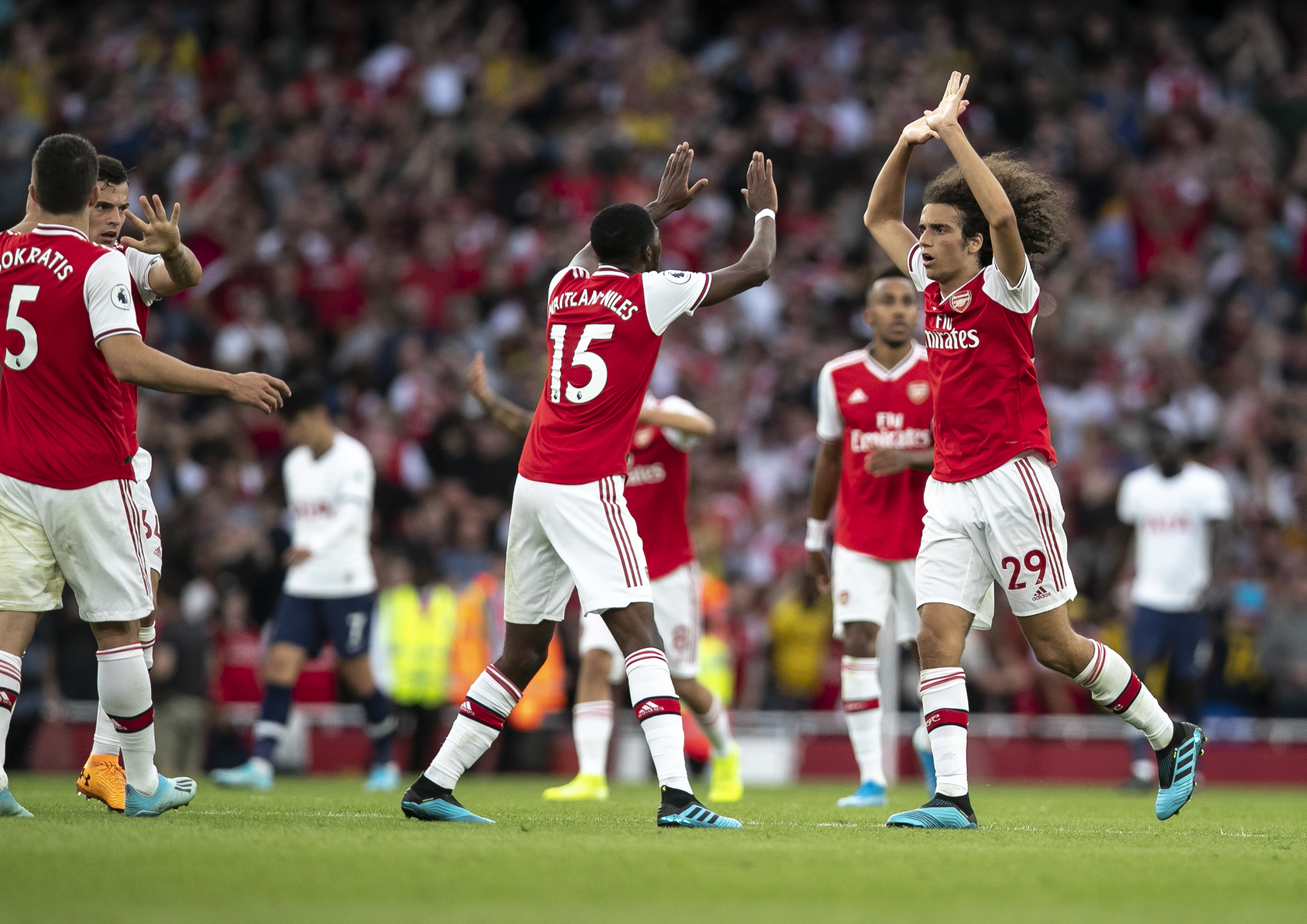 西甲对皇家马德里声明的有力回应：视听权收入分配争议再起波澜