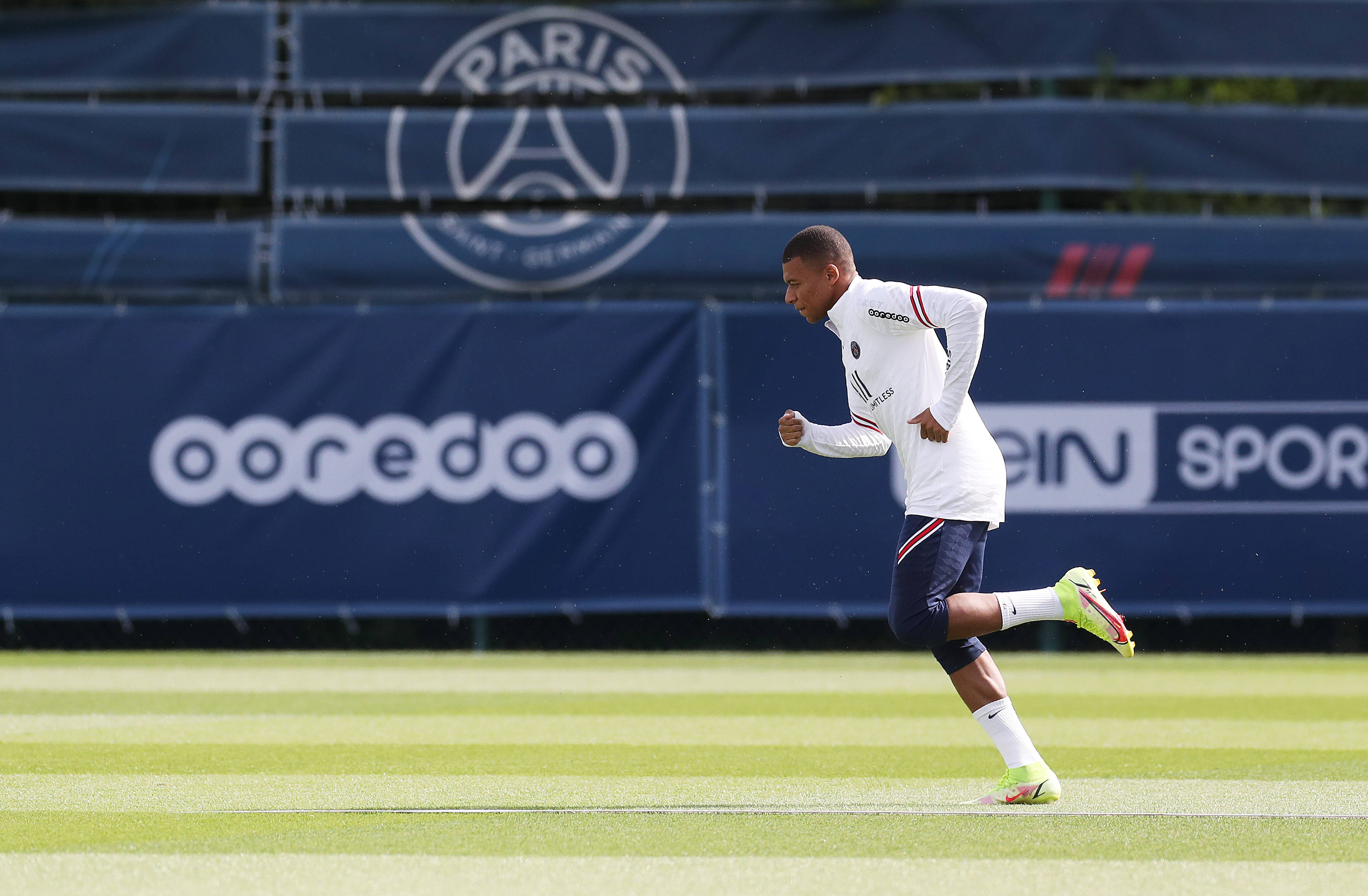 👑收割机！梅西夺生涯第47冠，继续刷新足坛个人冠军数纪录