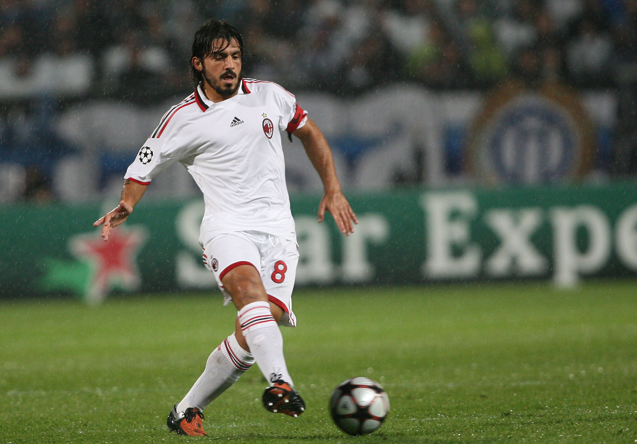 拉什福德近3场欧冠斩4球，而此前12场欧冠一球未进（拉什福德欧冠近3战轰入4球，此前12场颗粒无收）