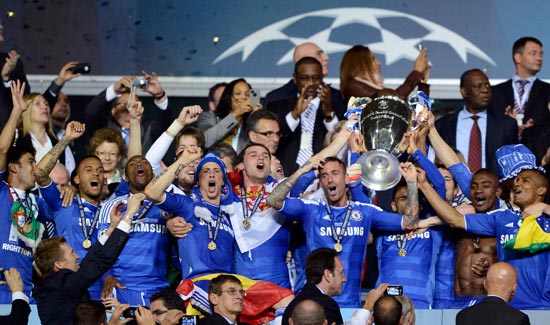 米兰补强后防线时出现新名字：萨索洛的杰伊·伊德泽斯