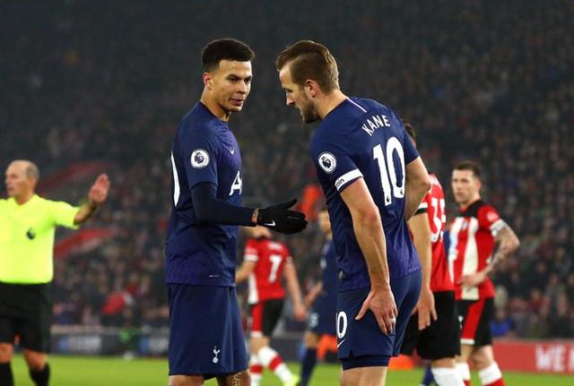 近10年欧冠门将零封率：拉亚54%第1，布冯47%第2，奥纳纳上榜（欧冠近十年门将零封率榜：拉亚以54%居首，布冯47%次席，奥纳纳入围）