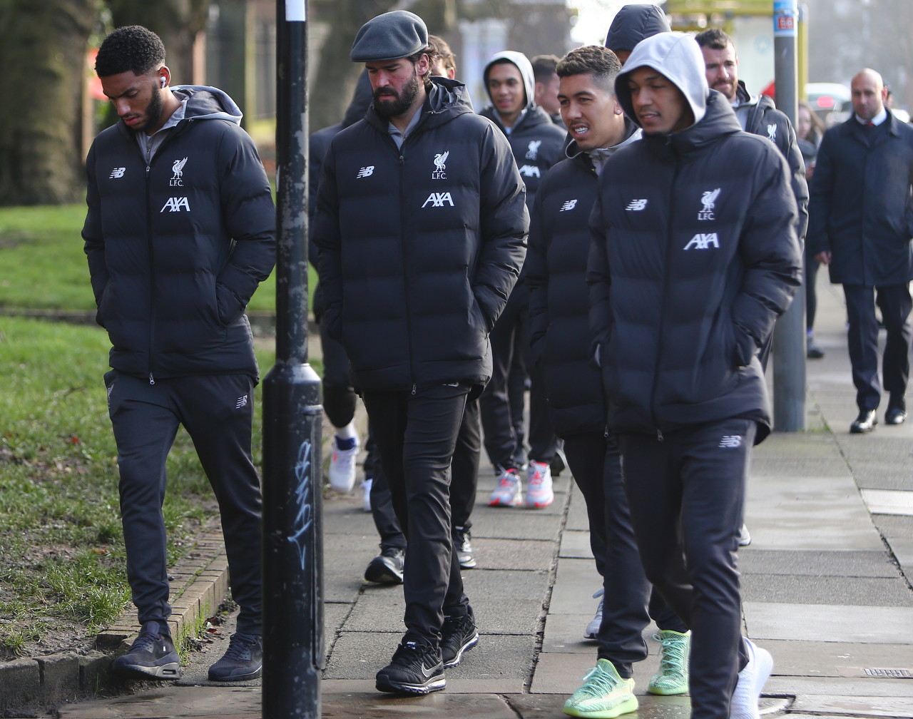 廖均健：老板苦苦支撑，从未责怪我们；希望大家释怀吧