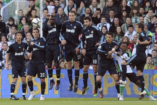 篮球篮网球迷线下活动吸引大量参与