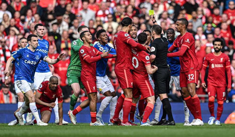 德天空：阿森纳关注法兰克福边锋巴霍亚，对方标价7000万欧