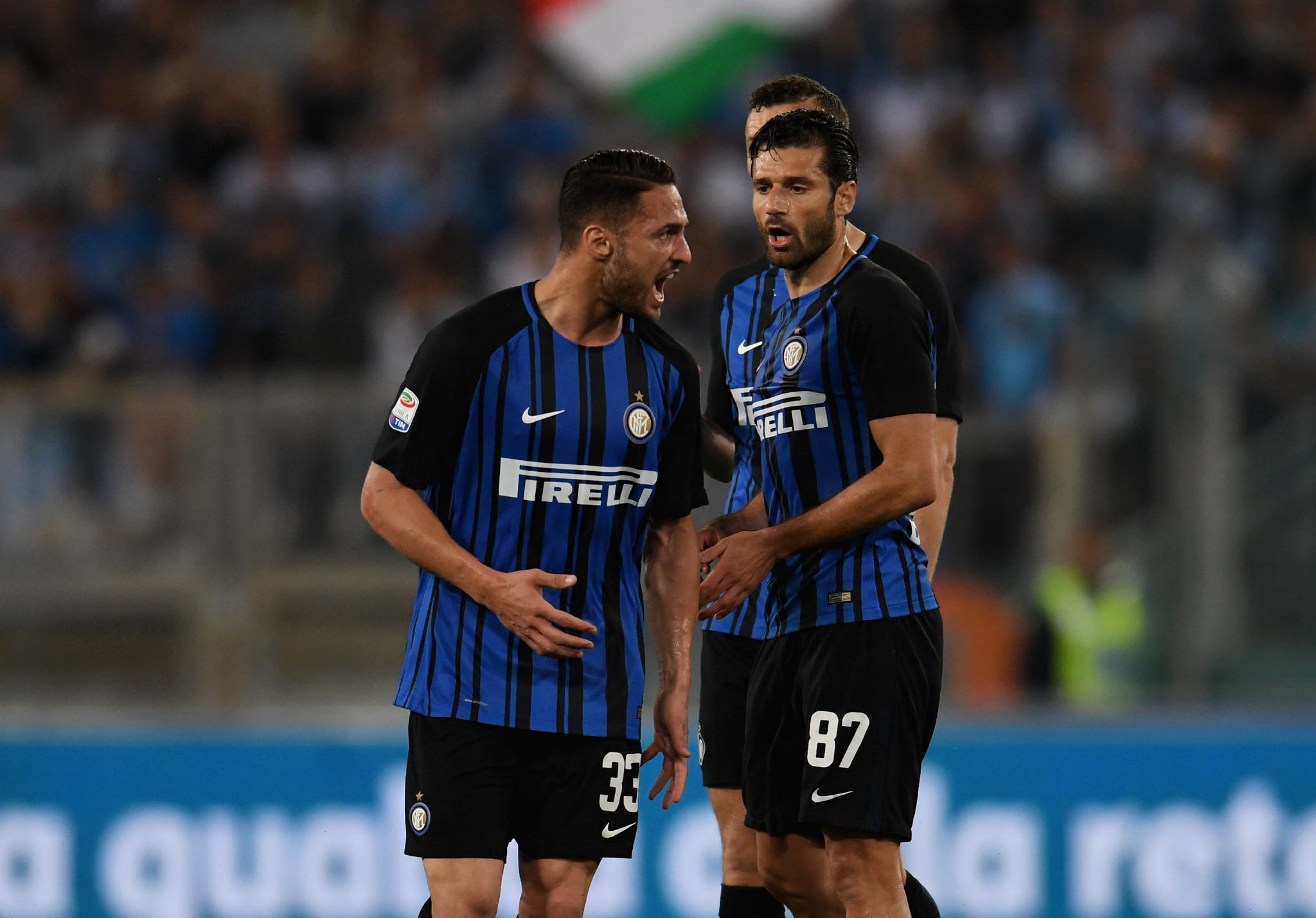 TA：切尔西从未考虑签回蒂亚戈·席尔瓦，斯特林更倾向永久转会（TA：切尔西无意回购蒂亚戈·席尔瓦，斯特林倾向永久离队）