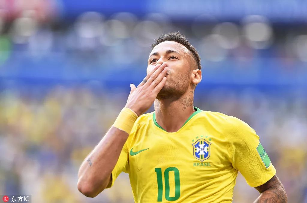 詹卢卡-西蒙尼谈朱利亚诺：父亲总说他是最好的，他前途无量